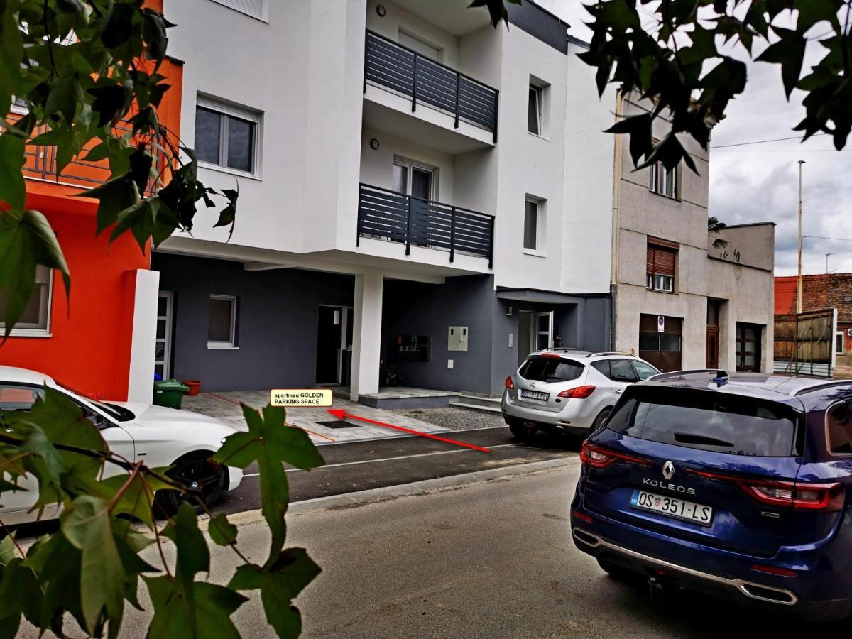 Golden - Self Check In Apartment โอซีเยก ภายนอก รูปภาพ